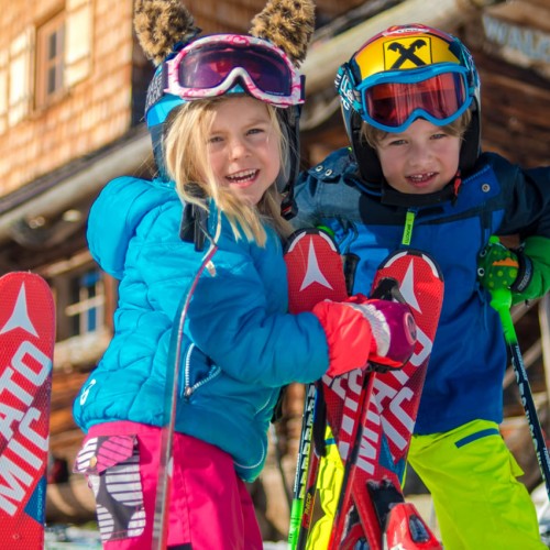 Spaß in der Kinderskiwelt Kaliland in Ramsau