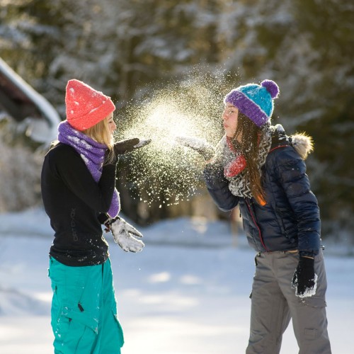 Spaß mit Freunden und Familie im Winterurlaub in Ramsau