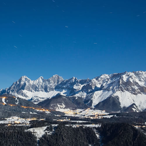 Blaue Stunde in Ramsau am Dachstein, Österreich